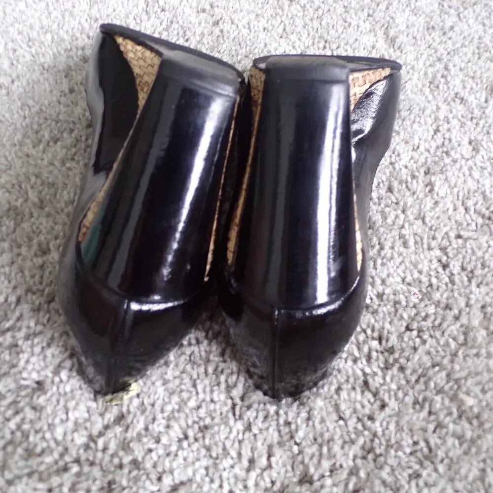 Aquatalia black patent leather peep toe wedges 6